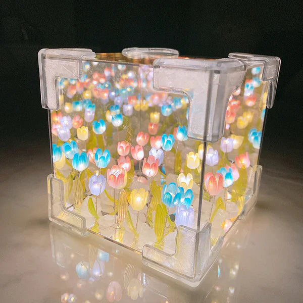 SpaceLamps™ Infinity Tulip Lamp