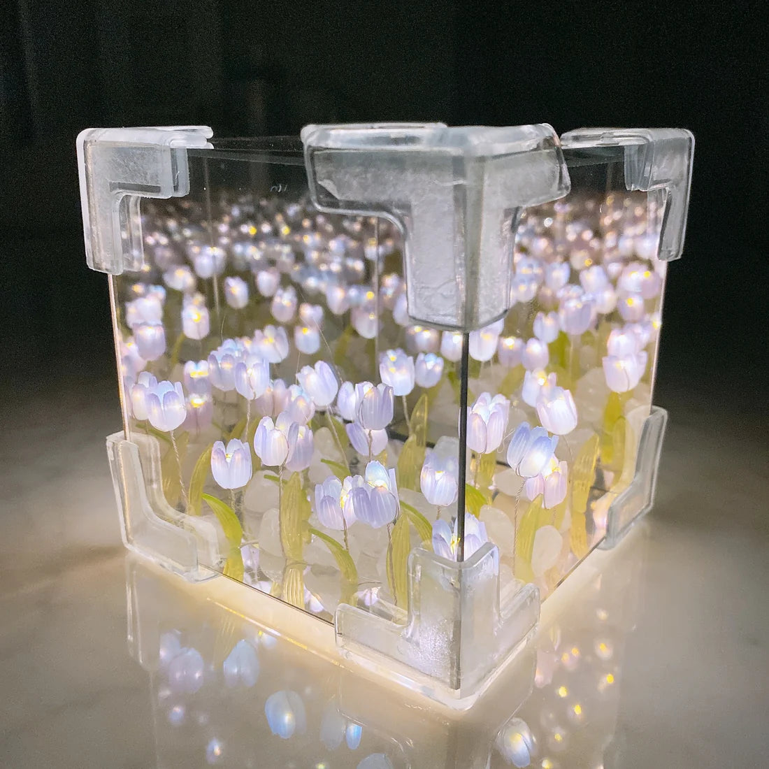 SpaceLamps™ Infinity Tulip Lamp